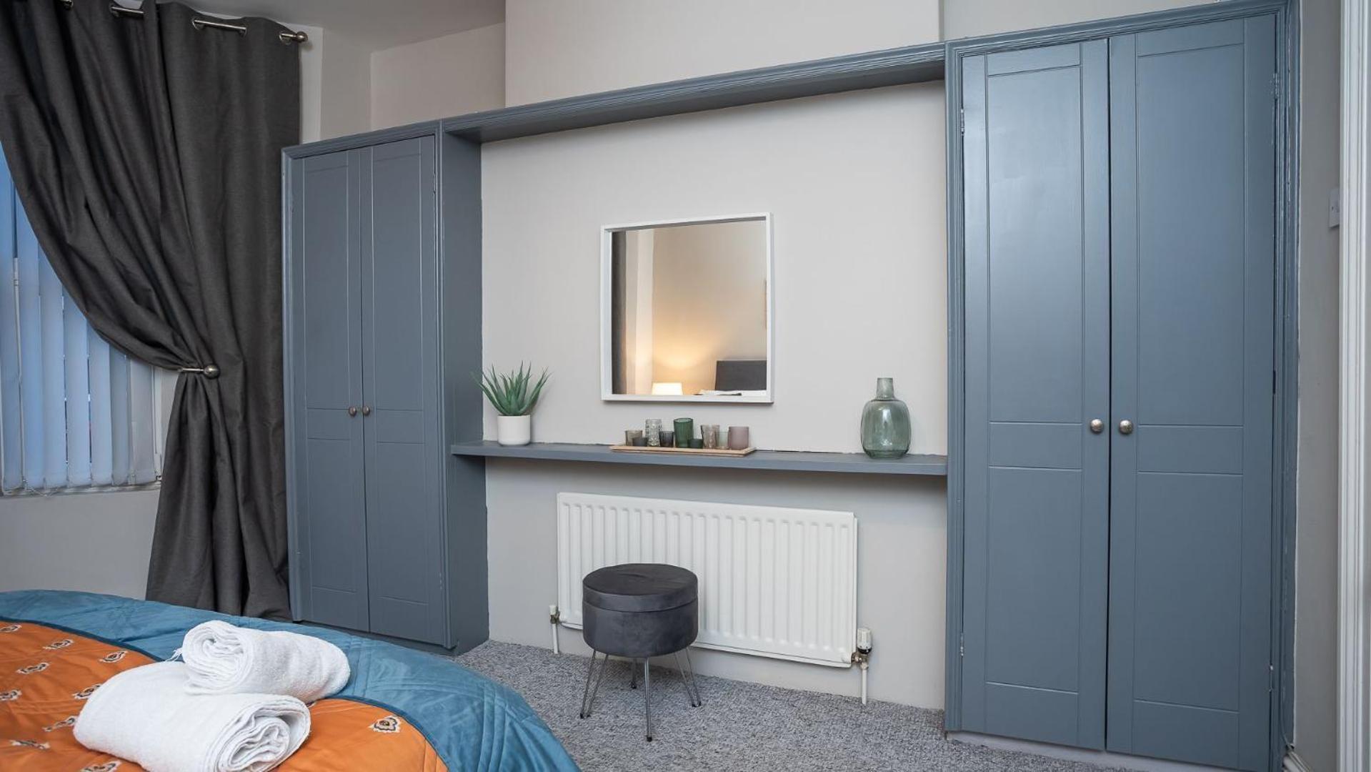Apartment 1 Bdr At Queens Uni By Breaks *